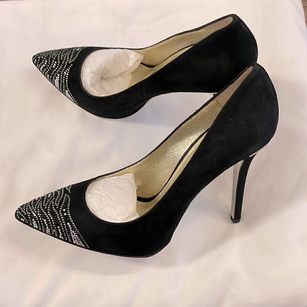 EMY MACK BLACK SUEDE PUMPS, SILVER DESIGN AT TOES. 4.5” HEELS. PADDED IN…